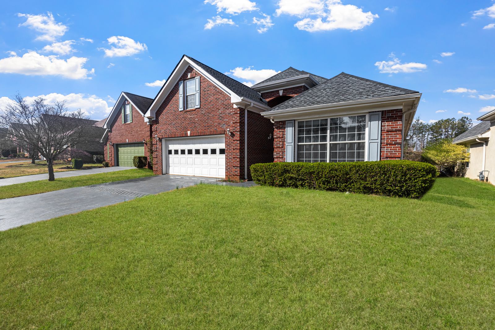 Brick colonial, spring clean, Birmingham